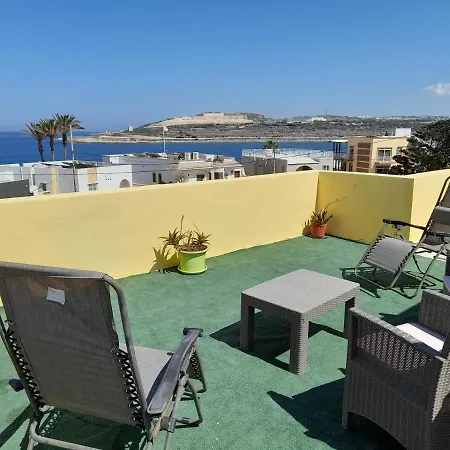 Sunshine Holiday Apartment 7 With Spectacular Seaviews-2