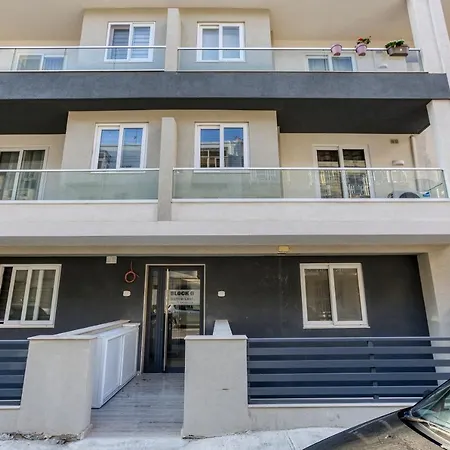 A Lovely 2Br Home With Private Balcony In Qawra By 360 Estates-2