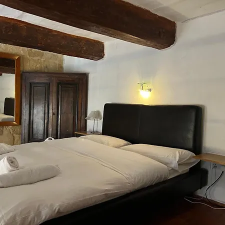 Valletta Period Townhouse-3
