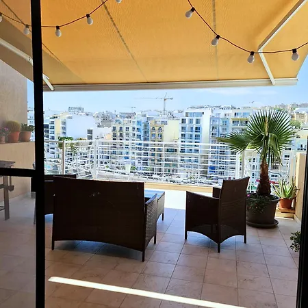 2 Bedroom Seafront Duplex Penthouse In The Heart Of Spinola Bay-2