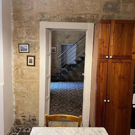 Valletta Period Townhouse-2