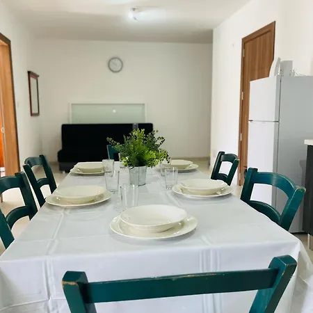 Coral Cove Comfort Room 2-3