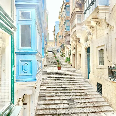 Valletta 3-Bedroom Townhouse-3