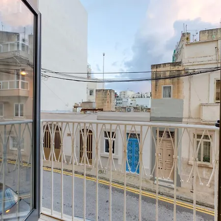 Modern 1Br Home With Private Balcony In St Julians By 360 Estates-3