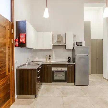Charming, Designer 1 Bedroom Valletta Loft By 360 Estates-3