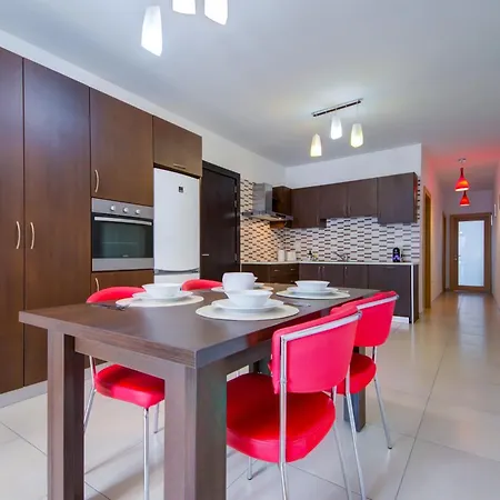 2 Bedroom Apartment With Balcony In Central St Julians, Pacevile, Apt 6 By Vaganza-2