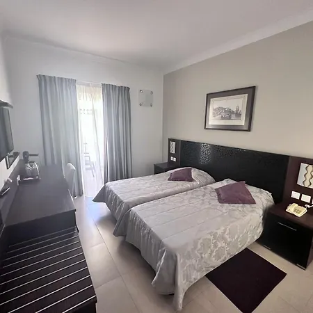 Grand Harbour Hotel-3