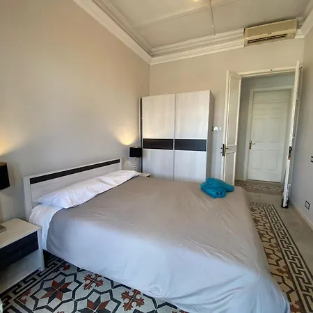SeaView Valletta Apartment-2