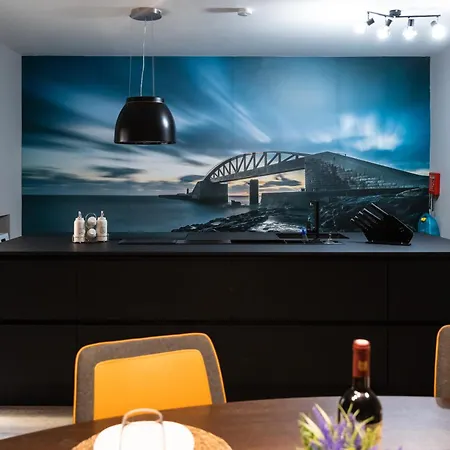 Valletta Stylish 2Br Flat By Arco Collection-2