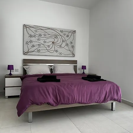 Sea View Modern 2 Bedroom Apartment-2