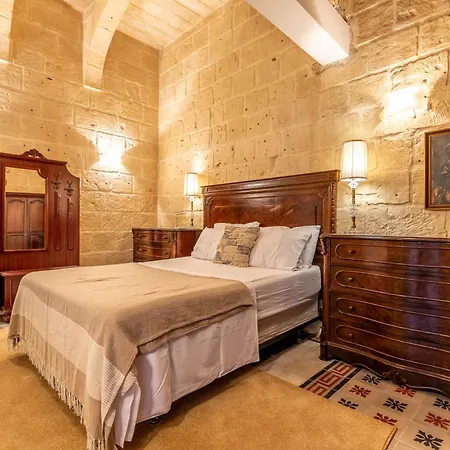 Stunning Valletta Palazzino-3