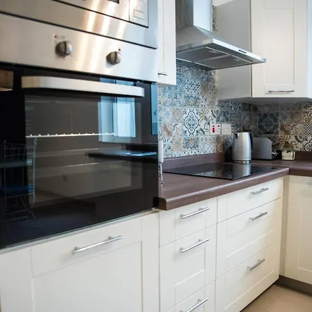 Lovely 1Bed Maisonette Qawra By Homely-2