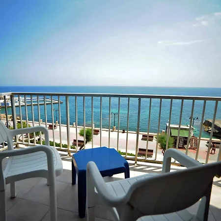 Sliema Chalet Hotel-3