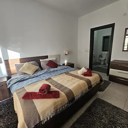 Spinola Bay View In St Julians 3 Bedrooms-3
