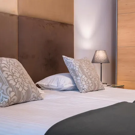 Plaza Regency Hotels-3
