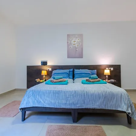 Brand New Apartment 3 Bdr 2 Bth Bugibba B8-2