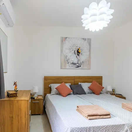 Brand New Apartment 3Bdr 2 Bth H7-3