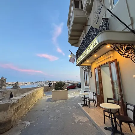 Grand Harbour Hotel-2