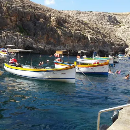 Side Sea View A, Steps Away To Bugibba Jetty For The Blue Lagoon Boats And Other Islands-2