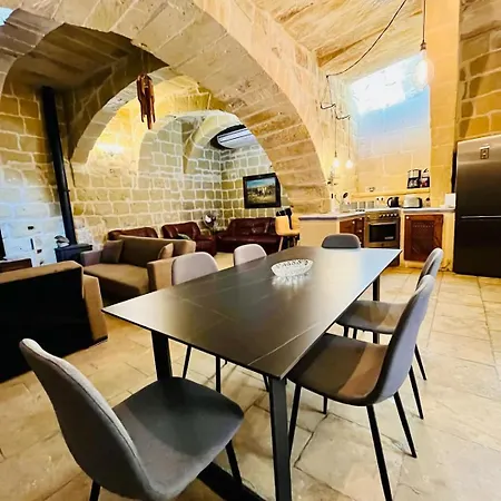 Il Mithna Farmhouse With Indoor Heated Jacuzzi Pool-2