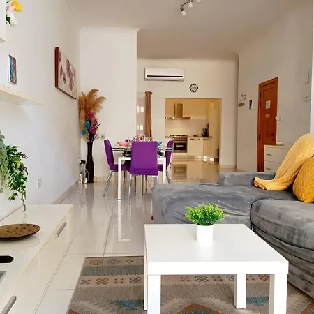 Modern Apartment In The Heart Of Sliema Steps From The Seafront-3