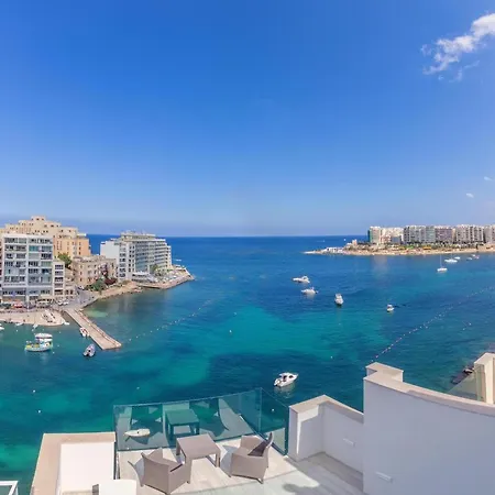 Seafront Penthouse Triplex- Roof Terrace & Hot Tub-2