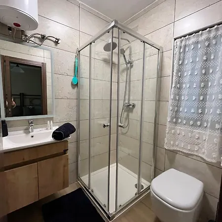 Mayflower Flat, Flat 12-3