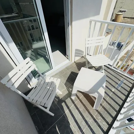 Amnesia Apartment-2
