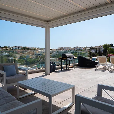 Villa Ghea - Indoor Jacuzzi Pool, Sauna&Games Room-3