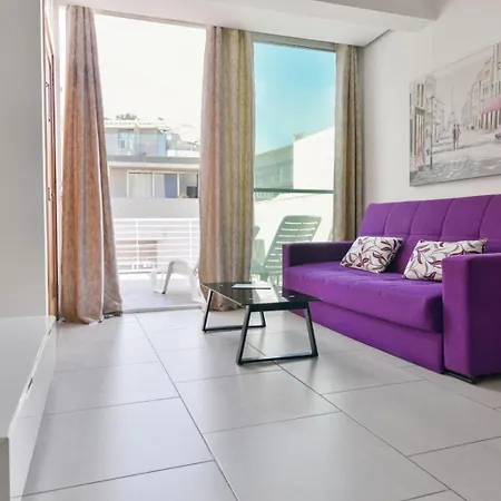Metrostays Apartament St Julian Malta-2