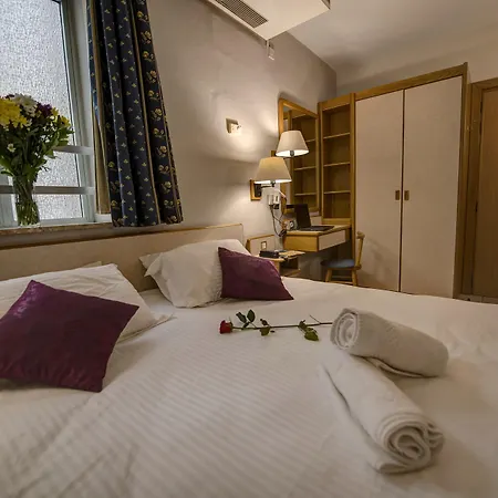 Sliema Chalet Hotel-2