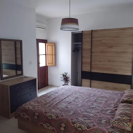 Confortable And Quiet Apartment In St. Julian-2