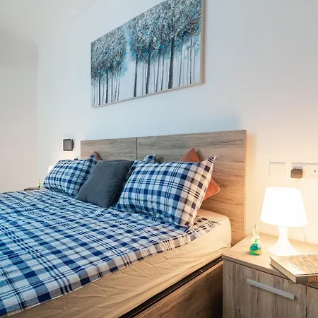 Brand New Apartment 3 Bdr 2 Bth B10-2