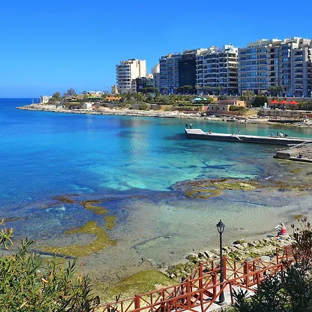 Modern Apartment In The Best Area Of Sliema-3