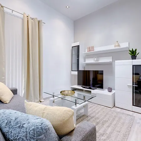 Gorgeous 1Br Apartment Steps To The Promenade-3