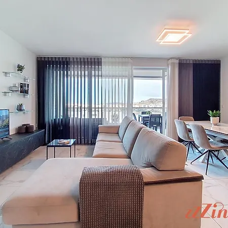 St Paul'S 3Br Apartment - Spectacular Sea Views-2