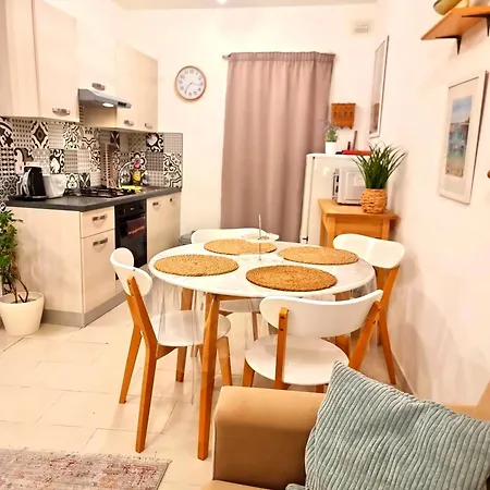 Seaside Apartments Malta Sliema 1-3
