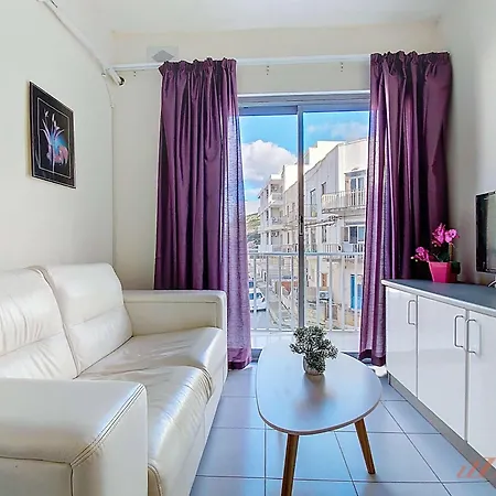 Bright Holiday Flat In Mellieha-2