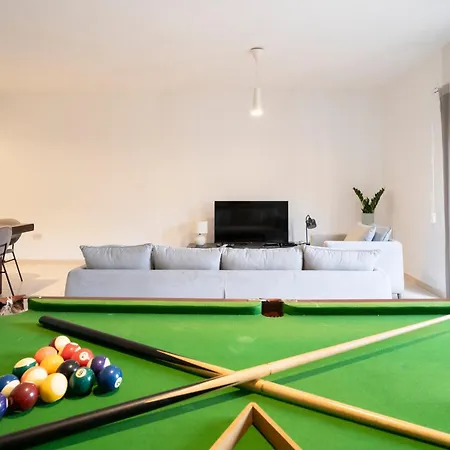 Xmajjar Suites - Sea Side Views - Pool Table-2