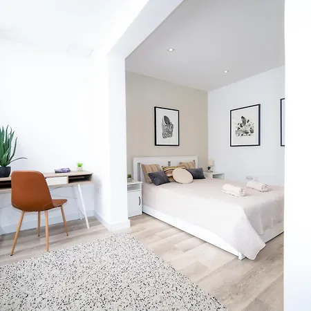 Sarah'S Penthouse In Sliema-3