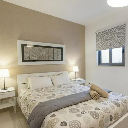St Juians Maisonette Swieqi Center, Shops , Beach , Activities All Nearby-2