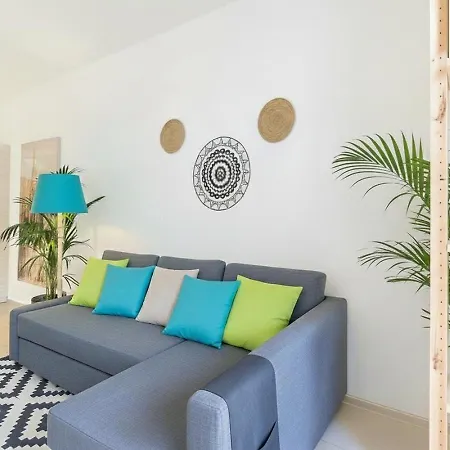 St Juians Maisonette Swieqi Center, Shops , Beach , Activities All Nearby-3