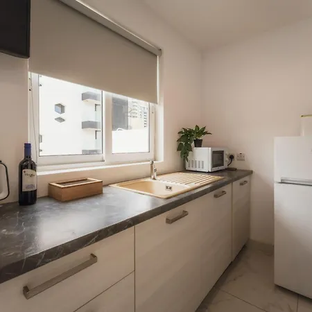 Cozy Penthouse In The Heart Of Paceville With Seaview - Olo Living By Sf Homes-2