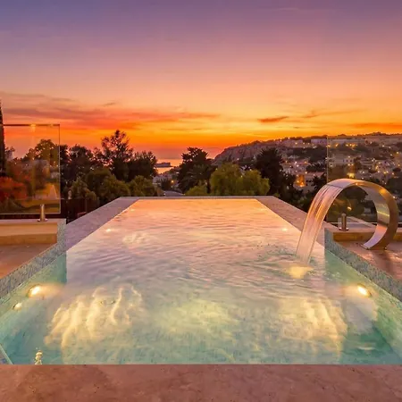 Villa Gaia - Sunset Views, Indoor Heated Pool, Sauna And Games Room-3