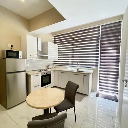 4 bedroom apartment near Sliema seafront-2
