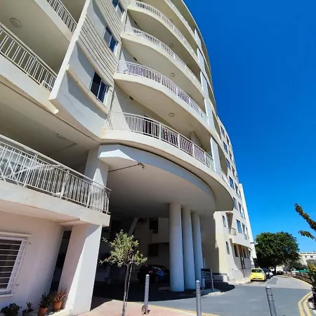 St Julians - Balluta 2 bedroom apartment-2