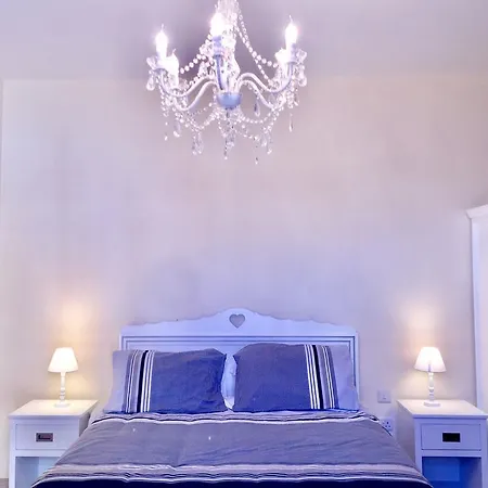 Luciano Valletta Studio - Self Catering-2