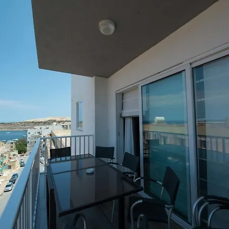 Four Seasons Apartment 9-3