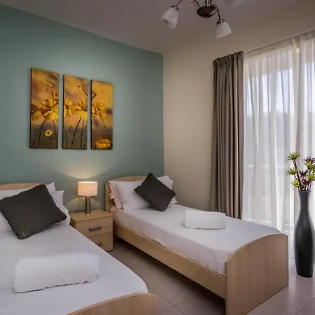 Consiglia Apartment - St. Julians-2
