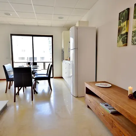 City Living Suite Tk2 Rm 1-3